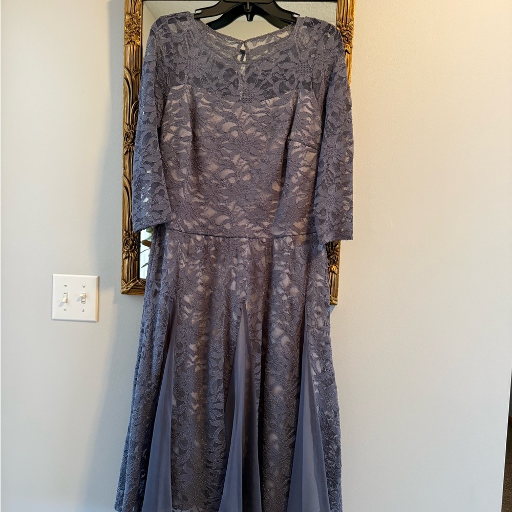 Signature by Sangria shade of Purple Lace Dress